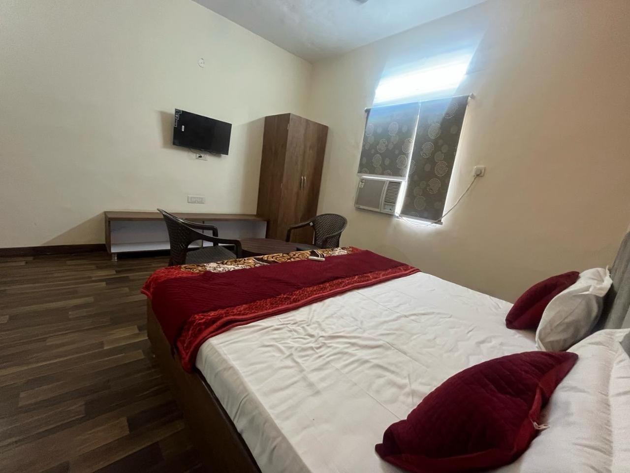 Dd Near Railway Station * Amritsar