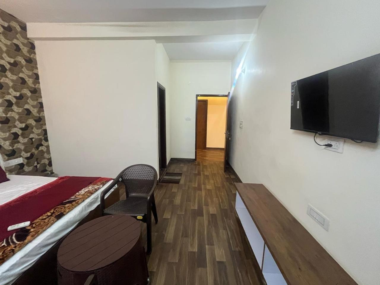 Bed & Breakfast Dd Near Railway Station *
