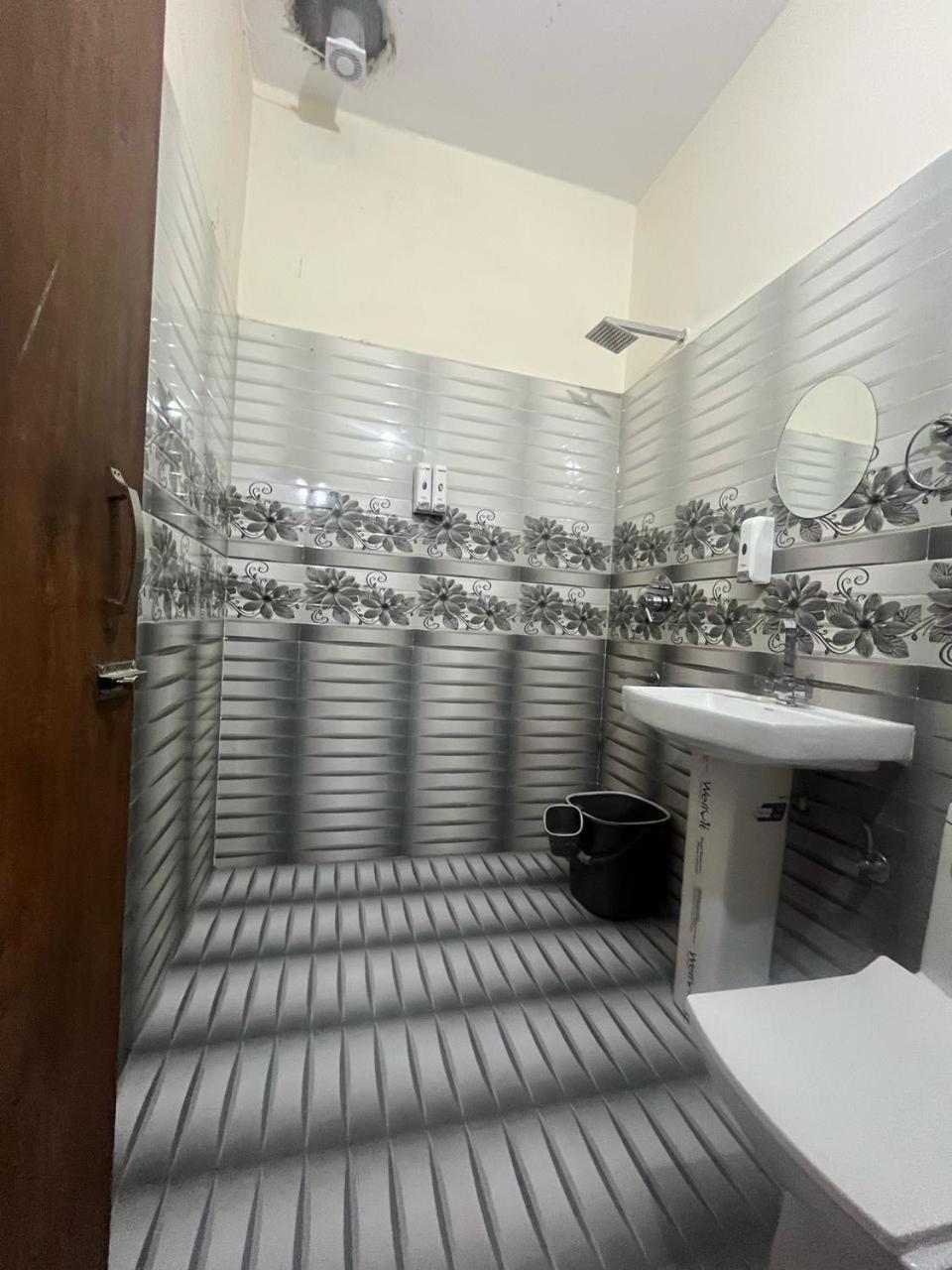 Bed & Breakfast Dd Near Railway Station Amritsar